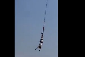 Un turista de Hong Kong se salvó de milagro