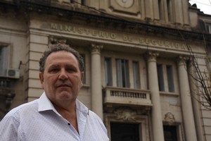 "Me siento orgulloso porque tenemos un recorrido del territorio que no sé si todas las instituciones lo tienen. Nuestro personal recorre toda la provincia y esos controles los hacemos nosotros. Hoy tenemos 500 prisiones domiciliarias que controlar", sostuvo el titular del Patronato del Liberado.
Foto: Mauricio Garín