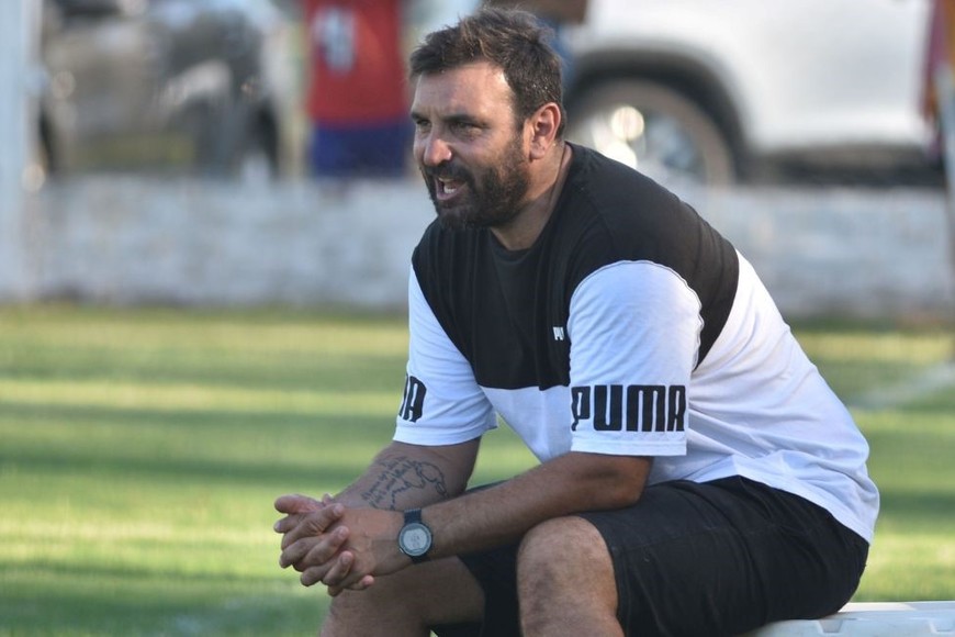 Leandro Burtovoy. El director técnico de Independiente también cuenta con lo mejor para visitar a el Tiburón. Crédito: Eduardo Seval.