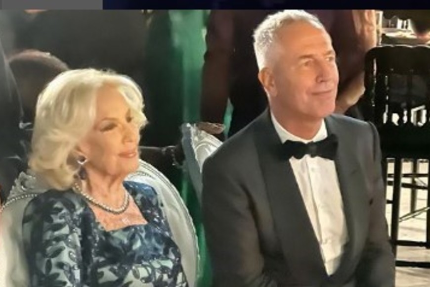 En primerísima fila, Mirtha y Marley.