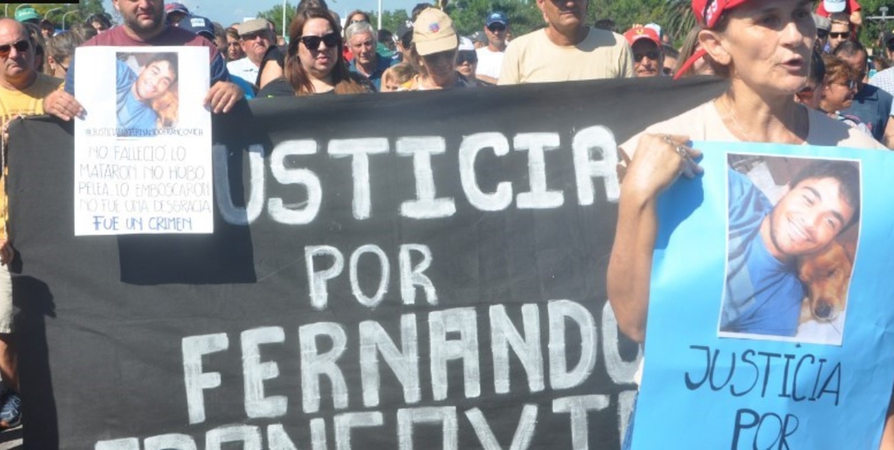 Villa Ocampo: masiva marcha para pedir justicia por el crimen del camionero Fernando Francovich