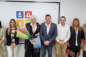 Tras estudiar Bellas Artes y dar sus primeros pasos profesionales en Rosario, Alicia se fue a vivir a Buenos Aires, donde trabajó junto a varios de los popes de la industria televisiva y cinematográfica, como Alejandro Romay, Gerardo Sofovich y Jorge Porcel, entre otros.