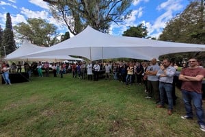 Todos los presentes compartieron un brindis a modo de festejo.