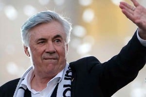 El entrenador del Merengue aseguró que quiere seguir dirigiendo en España.