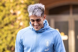 Mele disfrutando de su estadía con la "Celeste". Crédito: Prensa AUF