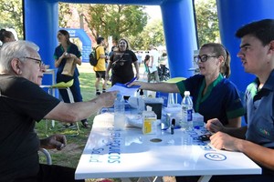 Se realizaron actividades saludables en la Costanera santafesina. Créditos: Pablo Aguirre