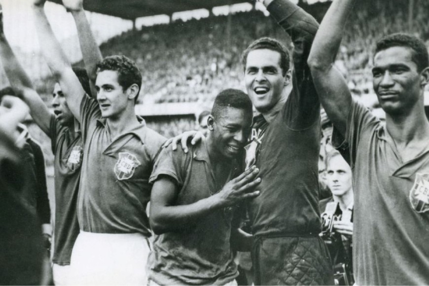 Pelé y el festejo en 1958.