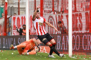 Nicolás Caprarocas marcó el único gol. Crédito: Prensa Barracas 