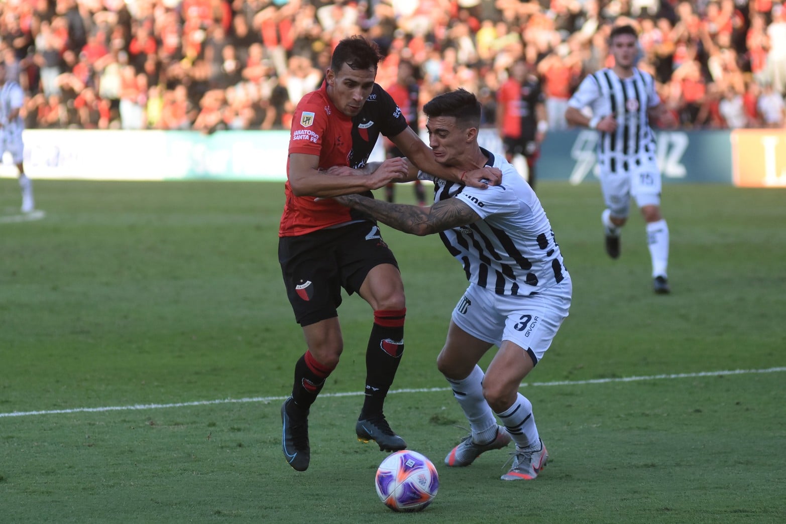 Colón y Talleres de Córdoba empataron 2 a 2 este jueves, por la undécima fecha de la Liga Profesional.