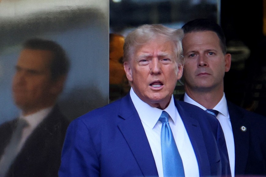 Former U.S. President Donald Trump departs from Trump Tower to give a deposition to New York Attorney General Letitia James who sued Trump and his Trump Organization, in New York City, U.S., April 13, 2023. REUTERS/Mike Segar