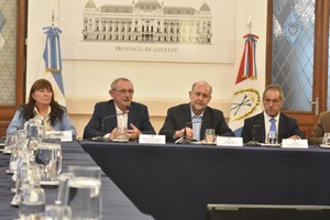 El embajador argentino en Brasil, Daniel Scioli, visitó este jueves la ciudad de Santa Fe. Crédito: Manuel Fabatía