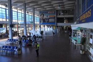 La acusada había tomado un colectivo de línea en la terminal de Santa Fe y abordada en pleno viaje por Gendarmería. Crédito: Mauricio Garín/Archivo.