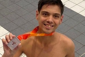 Julián Gómez obtuvo tres medallas en el Mundial de Trasplantados.