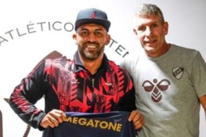 Wanchope junto al "Titán" Palermo.