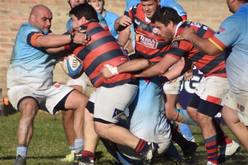 En Santo Tomé, se enfrentan Cha Roga y Querandí. Crédito: Luis Cetraro.
