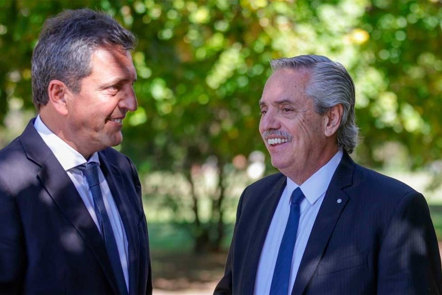 La foto la compartió la portavoz Gabriela Cerruti con el mensaje "Encarnizada interna".