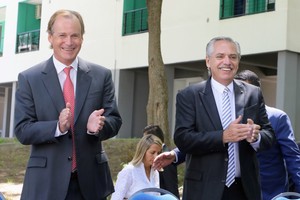 El gobernador de Entre Ríos Gustavo Bordet, uno de los mandatarios provinciales que expresó su apoyo al presidente Fernández. Aquí en un acto compartido, en febrero pasado. Crédito: Archivo.