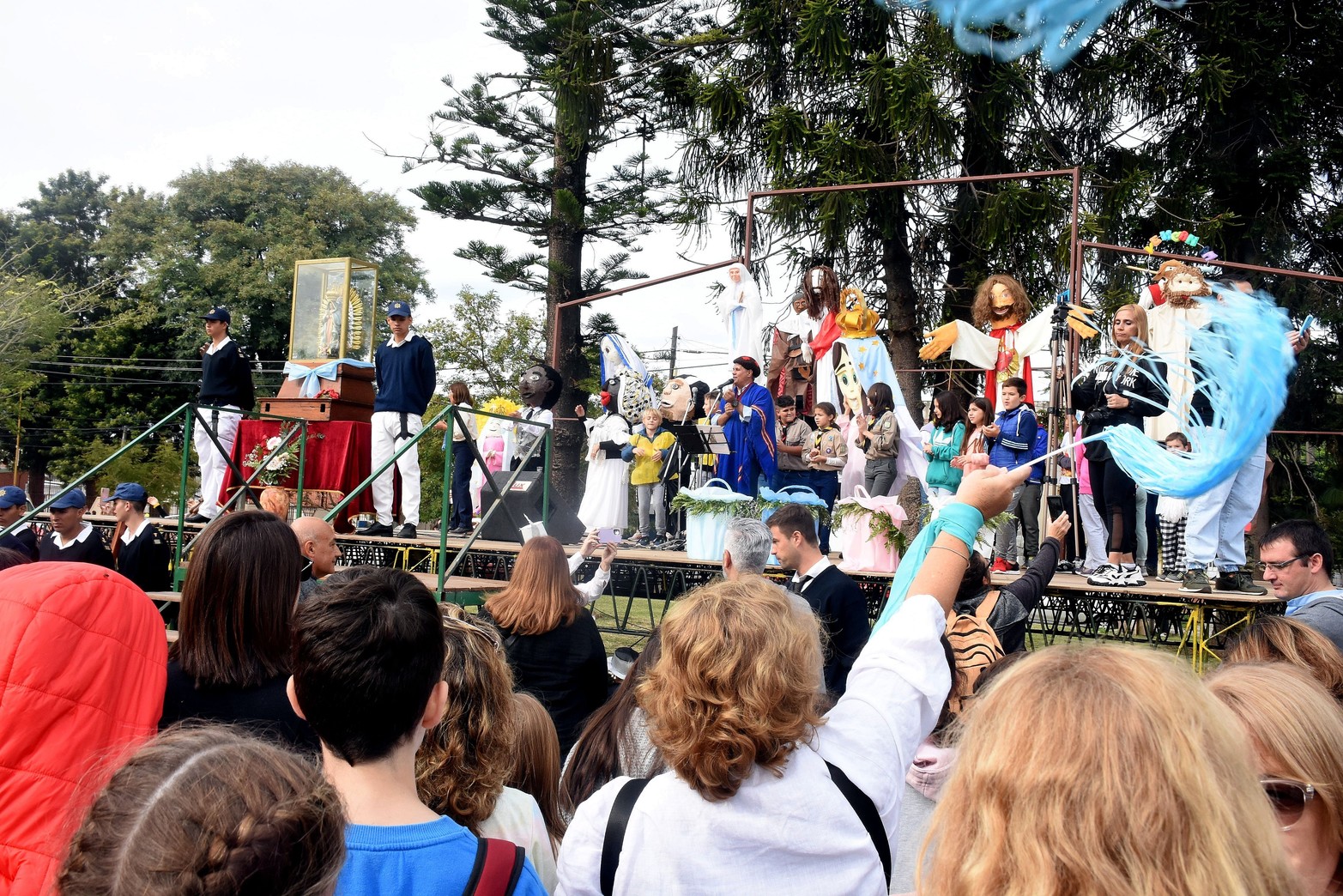 124° Peregrinación Arquidiocesana a la Basílica de Guadalupe, la tradicional y multitudinaria festividad religiosa de la ciudad de Santa Fe que tiene epicentro en la iglesia ubicada en Javier de la Rosa 623. Habitualmente, cerca de 150.000 personas participan durante los dos días que dura el evento.