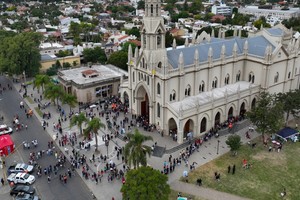 Así se vio desde el aire la 124° Peregrinación Arquidiocesana a la Basílica de Guadalupe. Crédito: Fernando Nicola