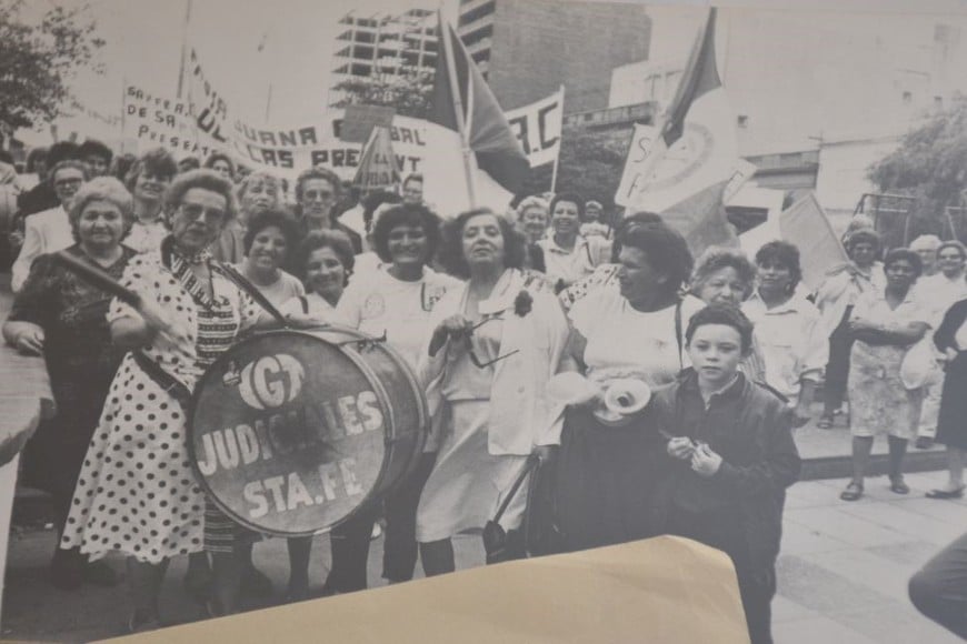 Fotos, objetos y paneles. Todos son recursos válidos para repasar una historia de lucha que nos trae a un presente de conquistas y nuevas demandas. Créditos: Flavio Raina