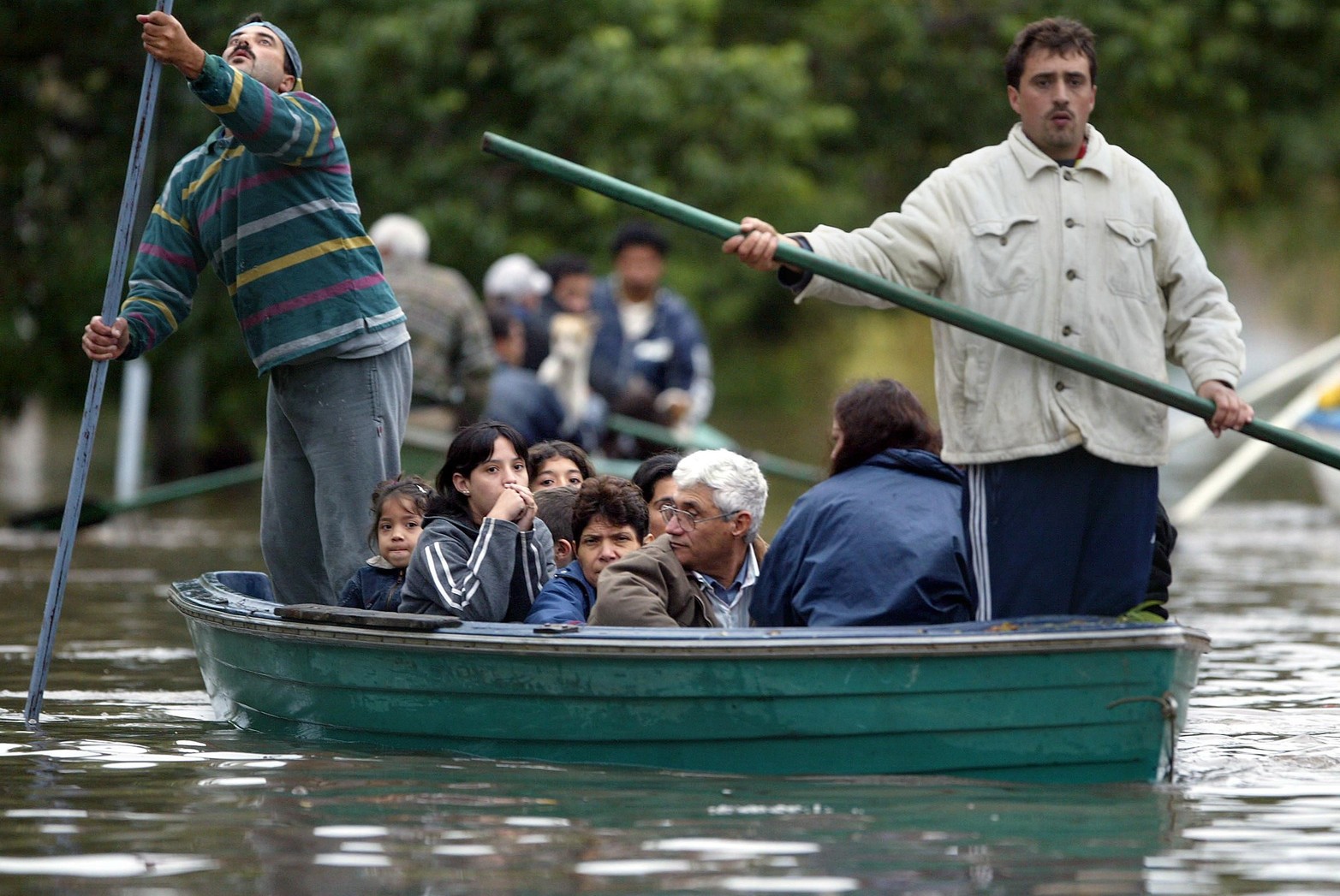 Rogando al cielo. La evacuación fue dramática.
