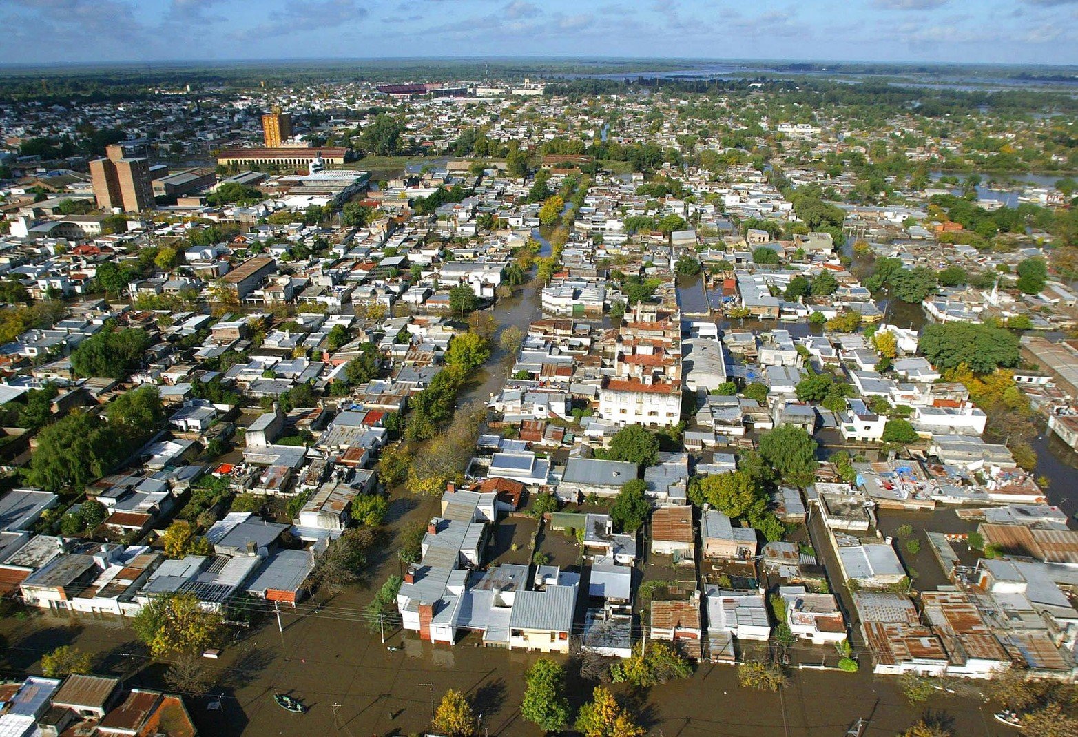 Barrio Roma desde el aire.  Jueves 1 de mayo de 2003.