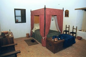 Dormitorio de la casa ambientada de los Vera Muxica. 