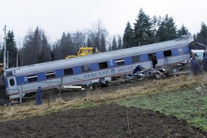 El estallido de un “artefacto explosivo”provocó el descarrilamiento de un tren en una región rusa próxima a Ucrania.