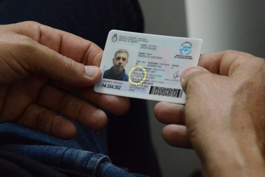 Agilizar el trámite y que puedan acceder a los nuevos documentos de identidad