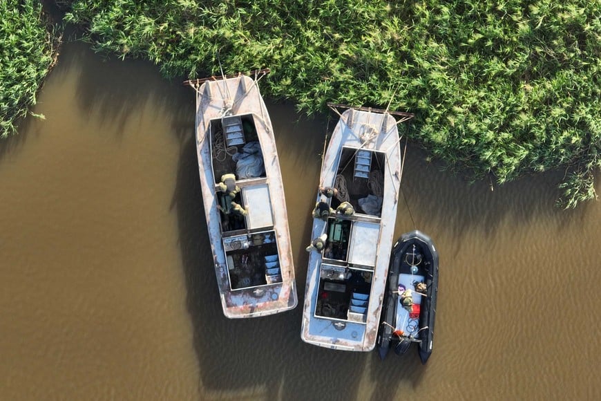Comenzó el retiro del embalsado de la Laguna Setúbal