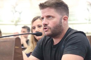 "Cacu" Cándido exigió explicaciones al secretario de Asuntos Penitenciario.