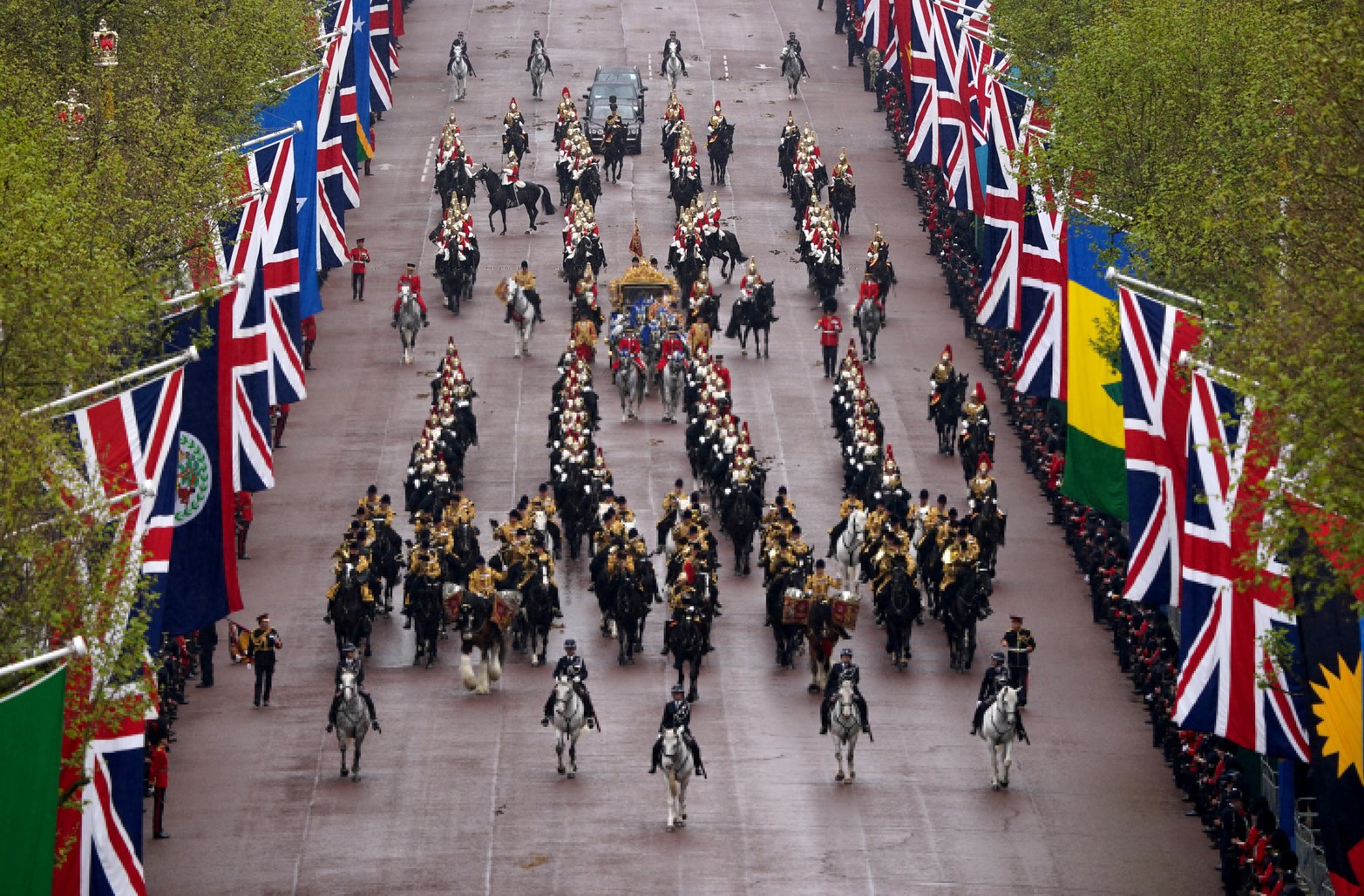 La procesión que acompañó al carruaje real por Londres. 
