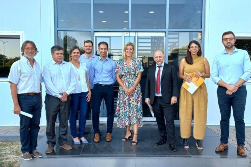 El Embajador argentino en Egipto, Gonzalo Urriolabeitia, en el Parque Tecnológico del Litoral, (PTL) durante su visita en enero a la provincia. Créditos: Gobierno de Santa Fe