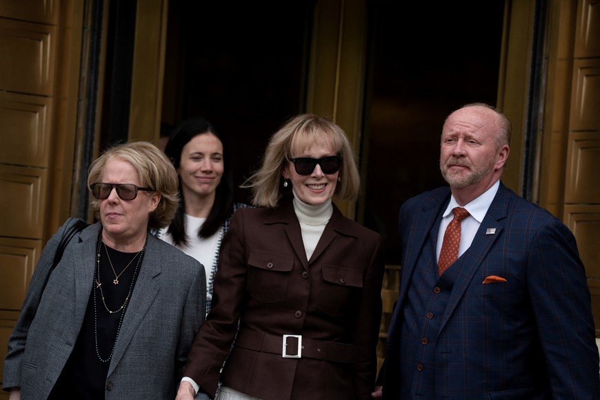 E. Jean Carroll exits the Manhattan Federal Court following the verdict in the civil rape accusation case against former U.S. President Donald Trump, in New York City, U.S., May 9, 2023.  REUTERS/David Dee Delgado