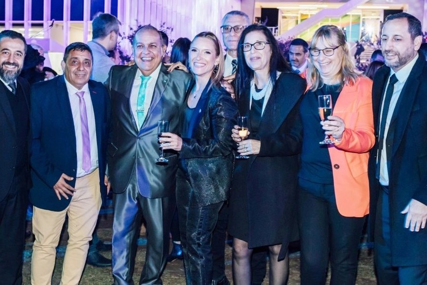 Las inscripciones se encuentran abiertas para las más de 100 carreras de pregrado, de grado, postgrados y cursos en la Universidad empresarial realmente federal, laica, trascendente, democrática, en cada Centro de Aprendizaje Universitario para el inicio de este 22 de mayo.