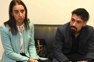 La fiscal Cristina Ferraro asistió a la entrevista acompañada por su abogado defensor, el Dr. Sebastián Oroño. Créditos: Guillermo Di Salvatore.