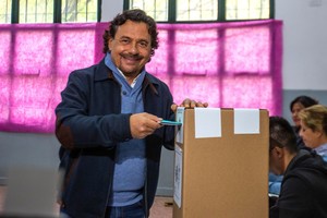 El gobernador de Salta, Gustavo Sáenz, logró la reelección. Crédito: Télam