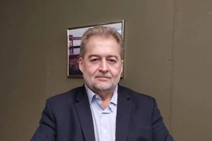 Roberto Mario Mirabella nació el 26 de noviembre de 1966 en Rafaela