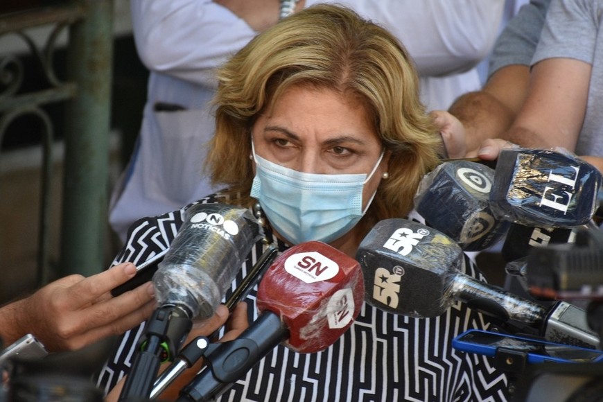 Una postal cotidiana: los informes diarios por el canal oficial y las ruedas de prensa para informar sobre las novedades en materia sanitaria durante la pandemia. Crédito: Archivo El Litoral / Guillermo Di Salvatore