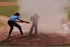 El papá del nene reconoció el valor del entrenador, un adolescente de 17 años que intervino rápidamente.