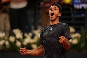 El festejo de Francisco Cerúndolo. Crédito: Reuters/Aleksandra Szmigiel