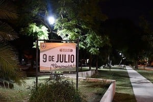 Por su parte el Secretario de Gestión, Néstor López, aprovechó la ocasión para informar sobre las obras en progreso en el barrio. Entre ellas, se destacan la reconstrucción de pavimento urbano y el reemplazo de cañerías de cloacas, dos proyectos esenciales para mejorar la calidad de vida de los residentes.