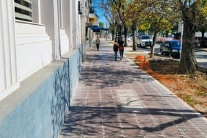 El plan, diseñado y ejecutado por el municipio, apunta a fortalecer el sector comercial con la construcción de un paseo urbano moderno y confortable que invite a los vecinos de la región a comprar en la ciudad.