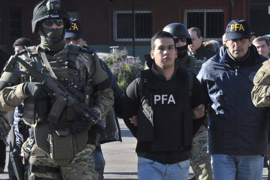 "Monchi Cantero", hermanastro del "Pájaro", al momento de su detención en 2016.