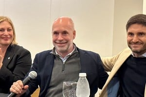 Larreta junto a Scaglia y Pullaro.