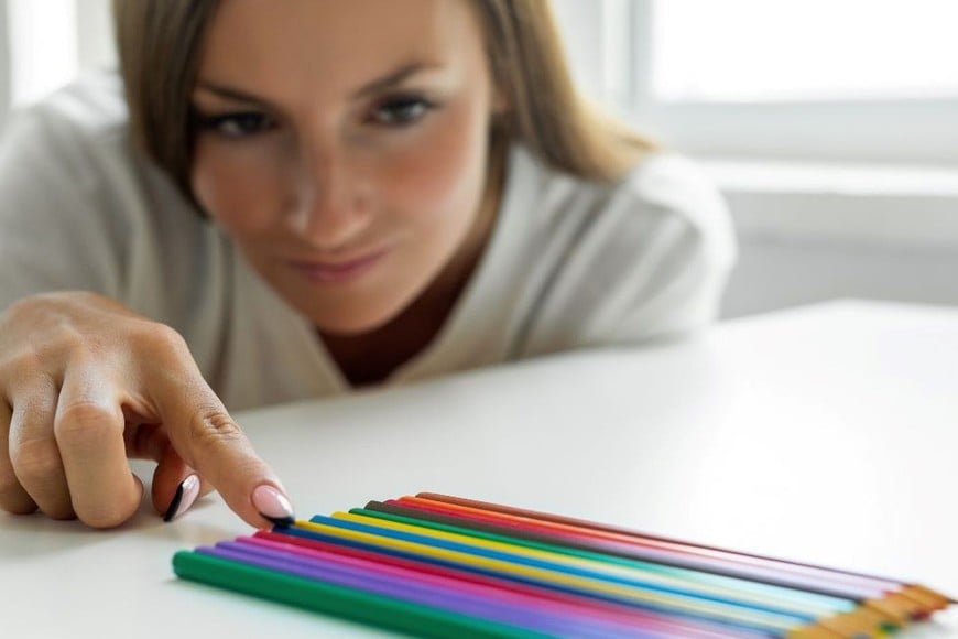 Pensamientos, conocidos como obsesiones, van acompañados de compulsiones.