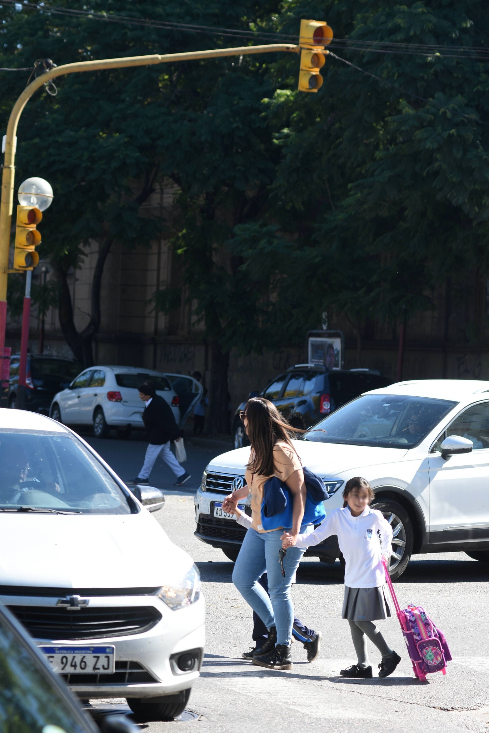 Piden que vuelvan a funcionar. Los semáforos de Urquiza y J. J. Paso dejaron de funcionar y existen dificultades en la circulación para quienes pretenden acceder a los dos centros educativos de la zona.