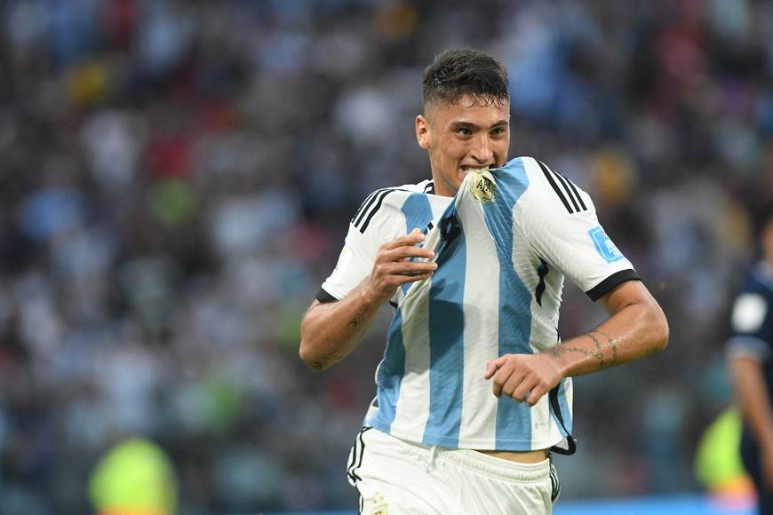 El festejo de Veliz. Crédito: Télam