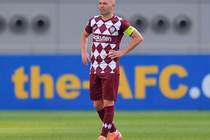 El mediocampista español deja el Vissel Kobe tras cinco temporadas.