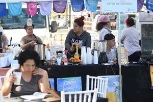 Es un espacio de la Municipalidad de Rosario a través del cual se promueve el trabajo asociativo, el consumo responsable y la economía local y es, además, una oportunidad para conocer y aprehender hábitos de vida saludable, de consumo responsable y un mayor aprecio y cuidado por el ambiente.